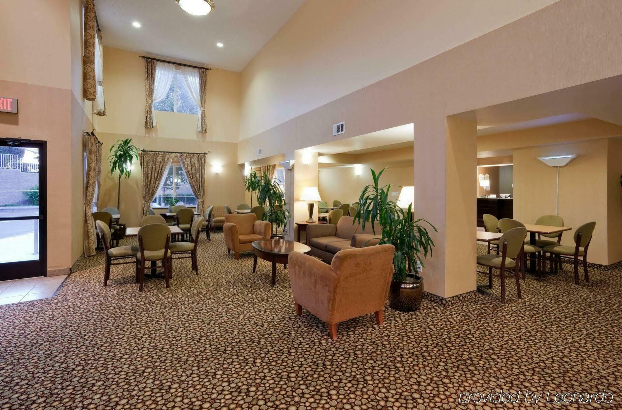 Holiday Inn Express Hotel & Suites Livermore By Ihg Dalaman gambar